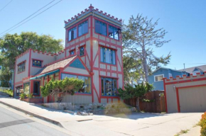 3573 Captain's Castle, Pacific Grove
